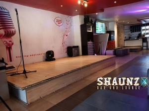 Shaunz Karaoke Bar
